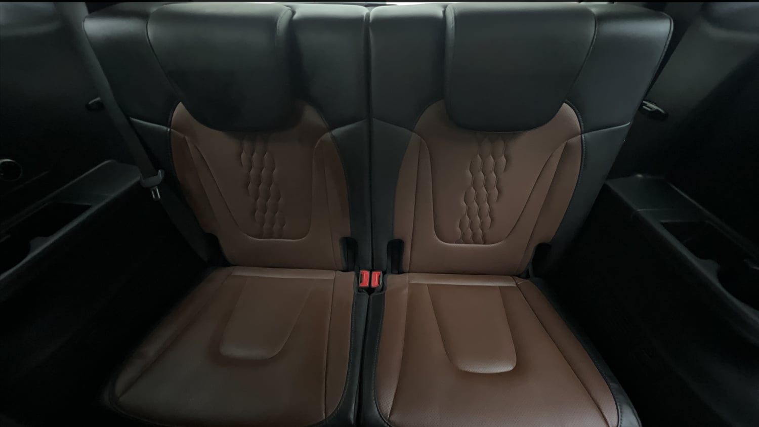 Used 2022 Hyundai Alcazar Signature (O) 6 STR 2.0 Petrol AT Petrol Automatic interior THIRD ROW SEAT