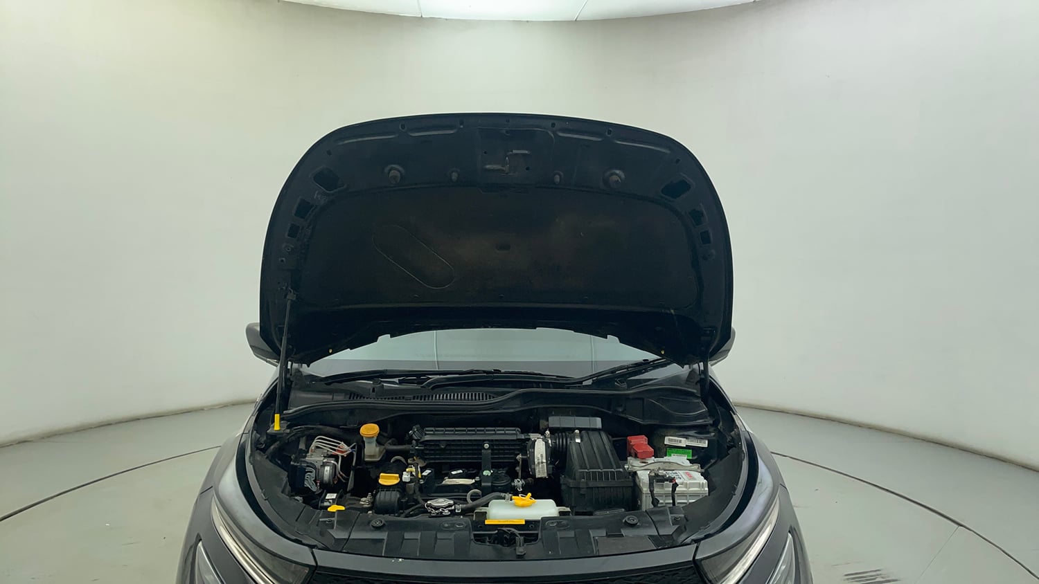 Used 2024 Tata Altroz XZA Plus (S) Dark Edition Petrol Automatic engine ENGINE & BONNET OPEN FRONT VIEW