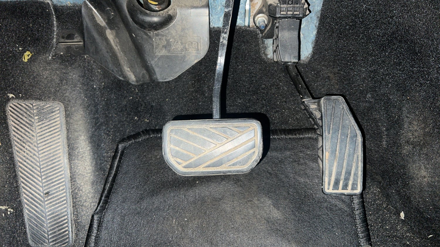 Used 2021 Maruti Suzuki XL6 Alpha AT Petrol Petrol Automatic interior PEDALS VIEW