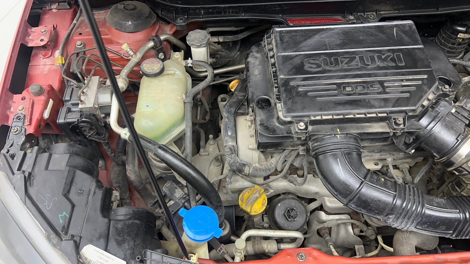 Used 2017 Maruti Suzuki Vitara Brezza VDi (O) Diesel Manual engine ENGINE RIGHT SIDE VIEW