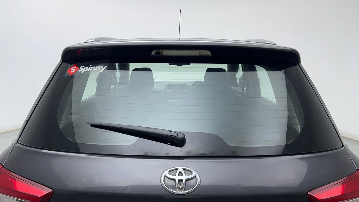 Used 2022 Toyota Urban Cruiser Premium Grade AT Petrol Automatic exterior BACK WINDSHIELD VIEW