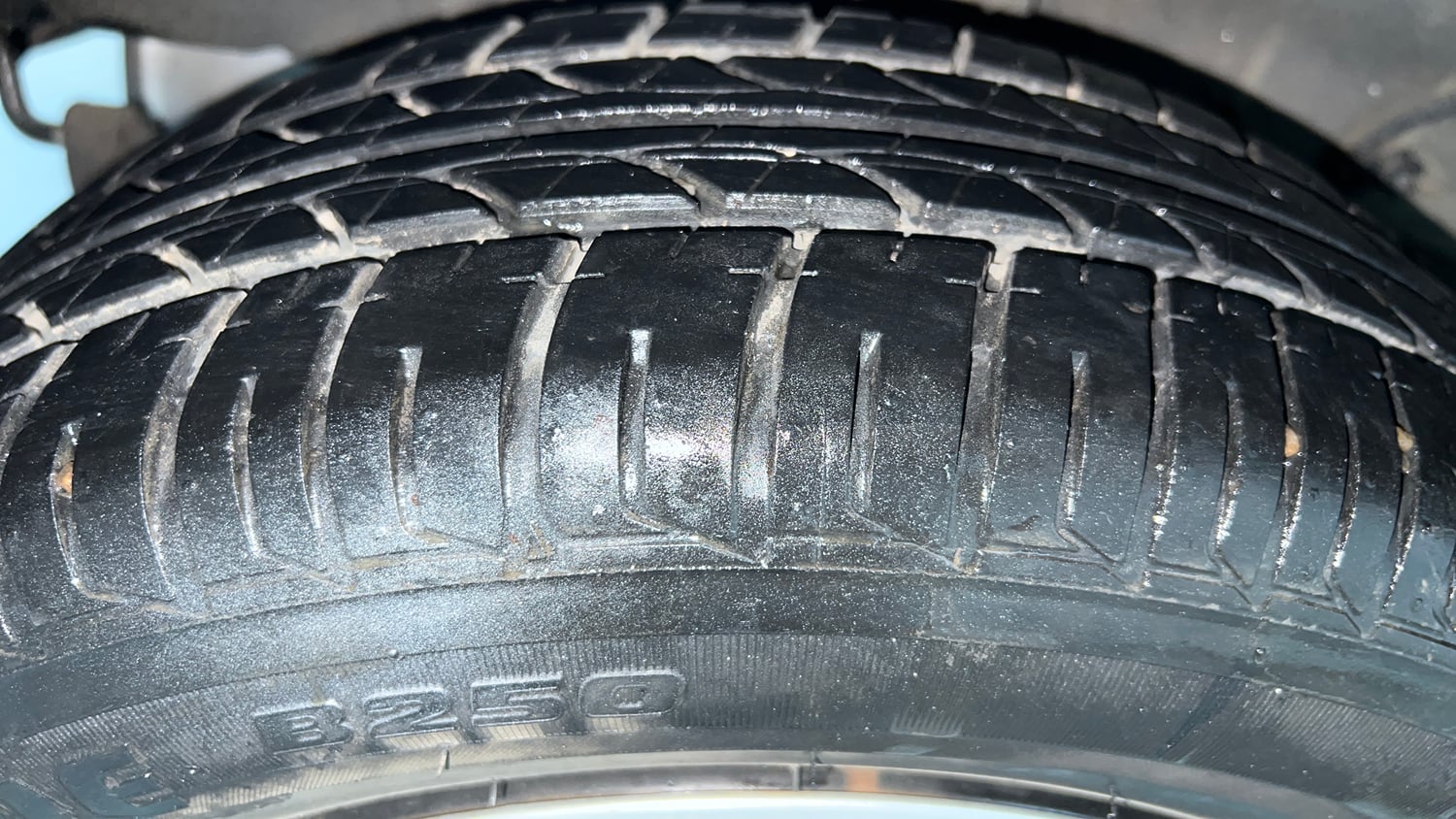 Used 2020 Tata Tiago XT Petrol Manual tyres RIGHT REAR TYRE TREAD VIEW
