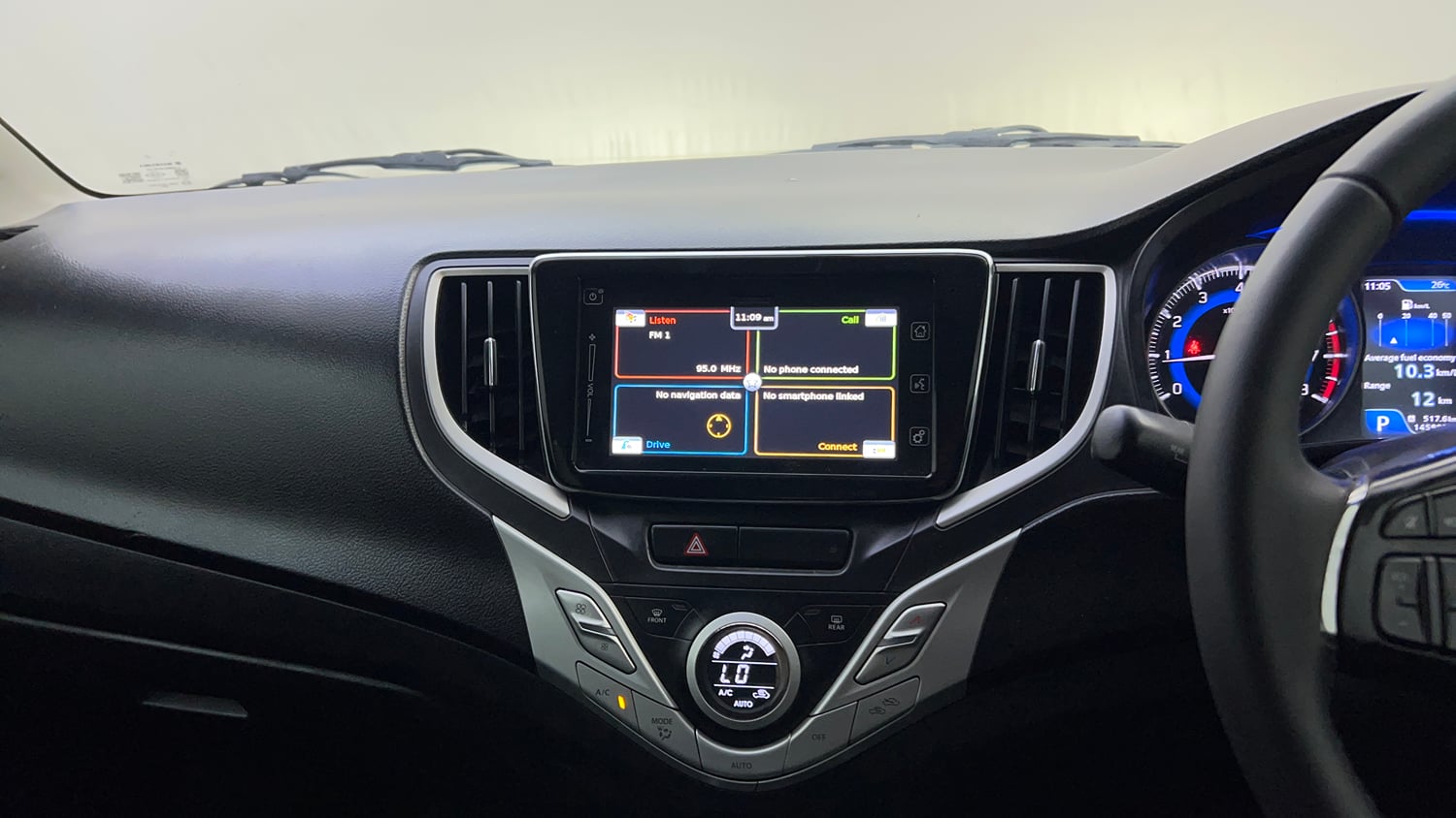 Used 2018 Maruti Suzuki Baleno Alpha 1.2 AT Petrol Automatic top_features Touch screen infotainment system