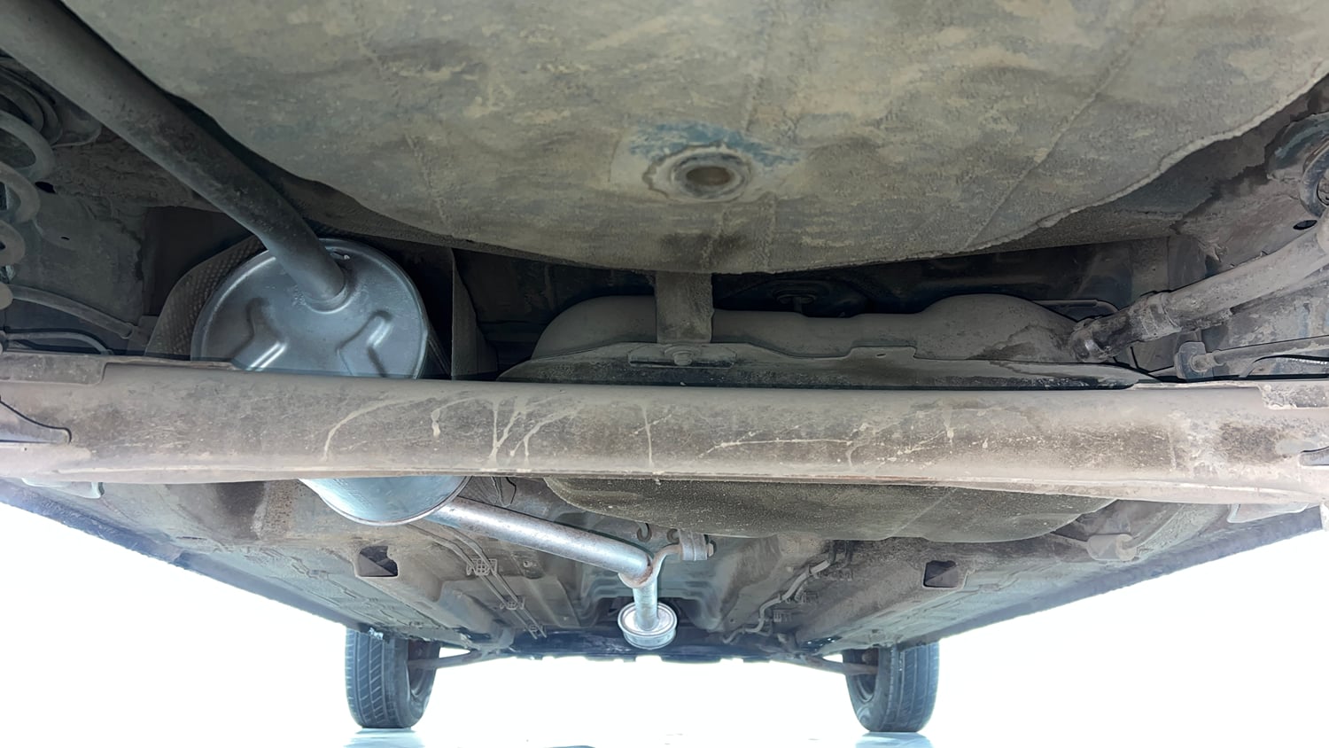 Used 2021 Renault Kwid Neotech RXL Petrol Manual extra REAR UNDERBODY VIEW (TAKEN FROM REAR)