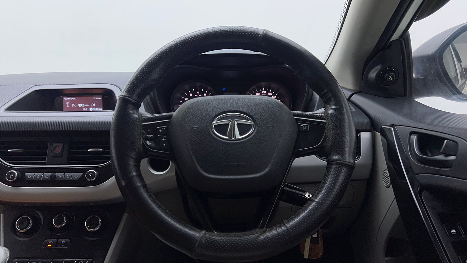 Used 2018 Tata Nexon XM Diesel Diesel Manual interior STEERING VIEW