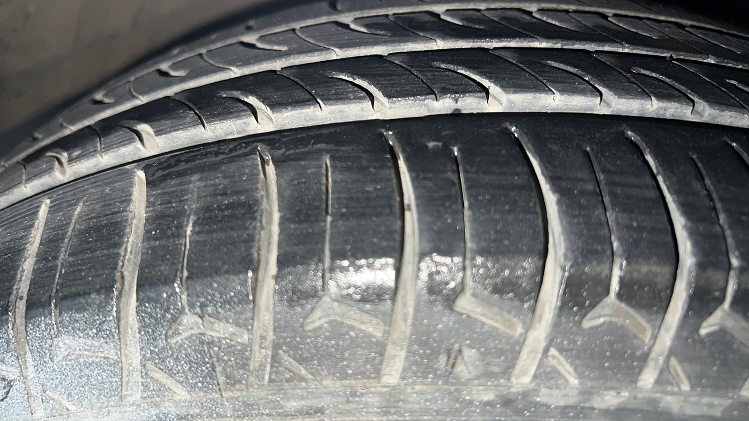 Used 2018 Hyundai Grand i10 Sportz 1.2 Kappa VTVT Petrol Manual tyres RIGHT FRONT TYRE TREAD VIEW