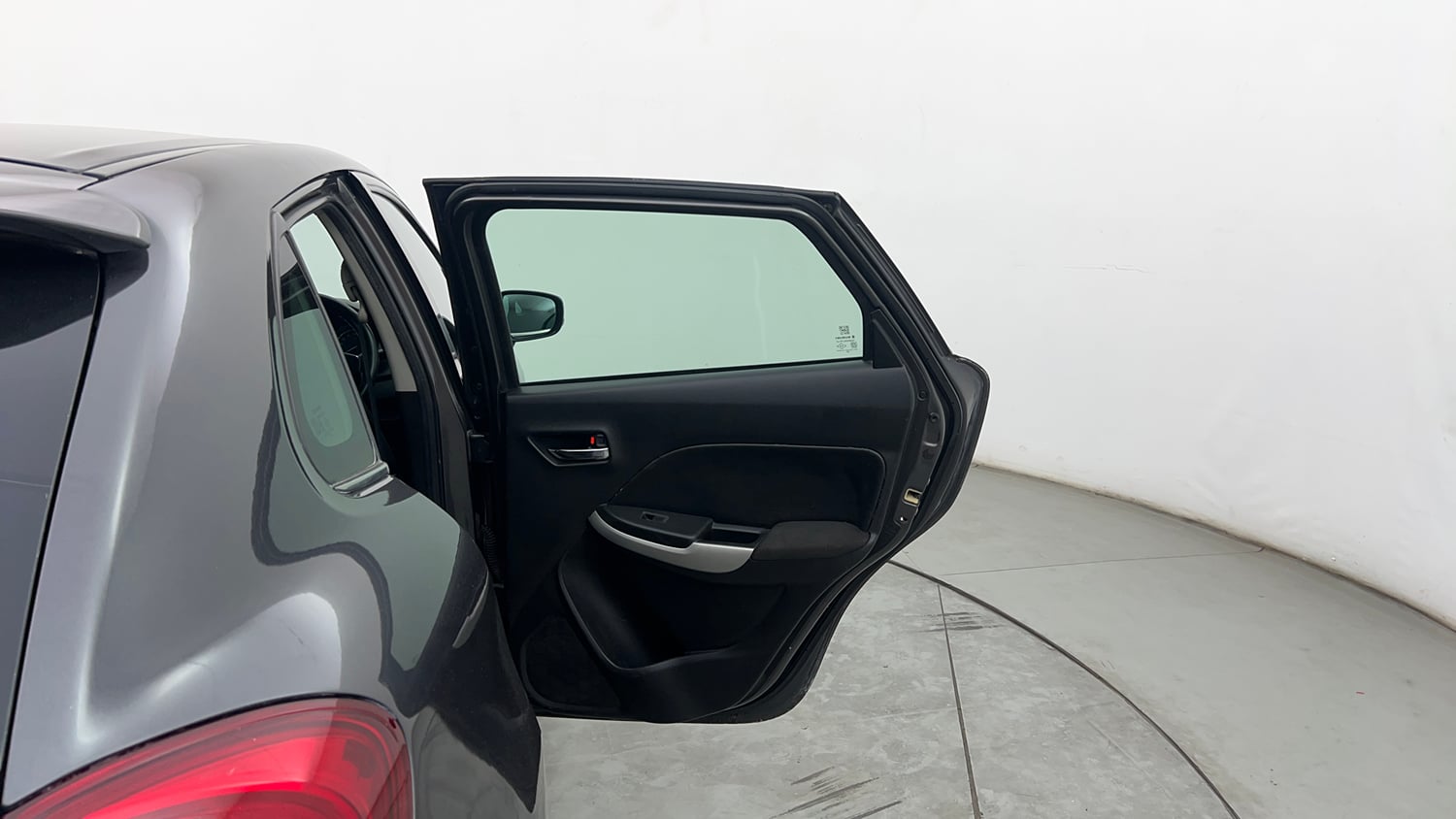 Used 2017 Maruti Suzuki Baleno Alpha 1.2 Petrol Manual interior RIGHT REAR DOOR OPEN VIEW