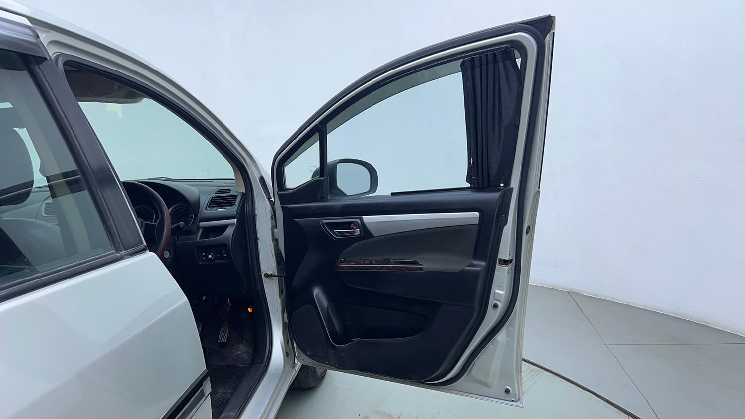 Used 2018 Maruti Suzuki Ertiga VXI CNG (Outside Fitted) Cng Manual interior RIGHT FRONT DOOR OPEN VIEW