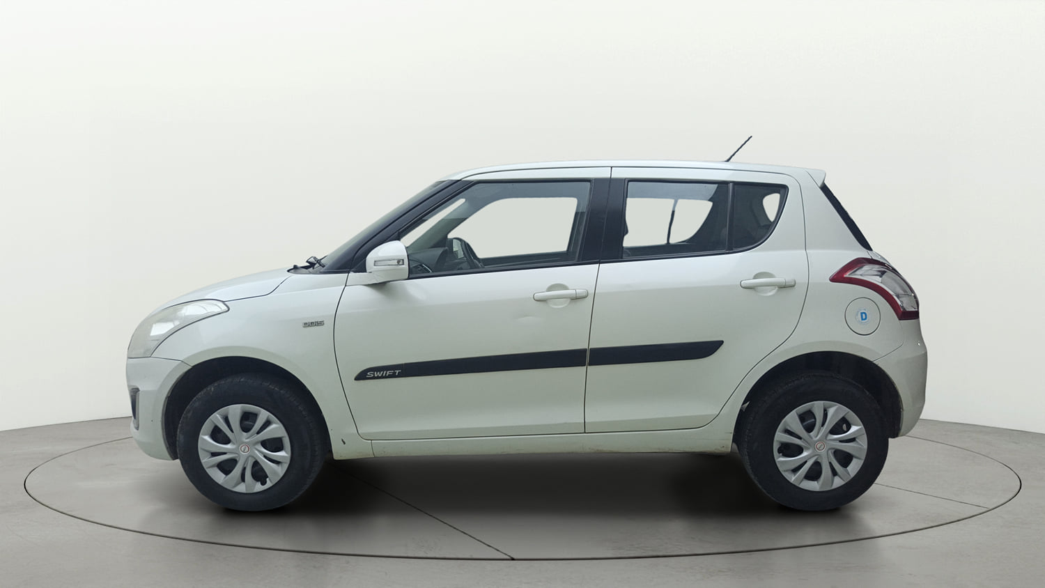 Used 2015 Maruti Suzuki Swift VDi Diesel Manual exterior LEFT SIDE VIEW