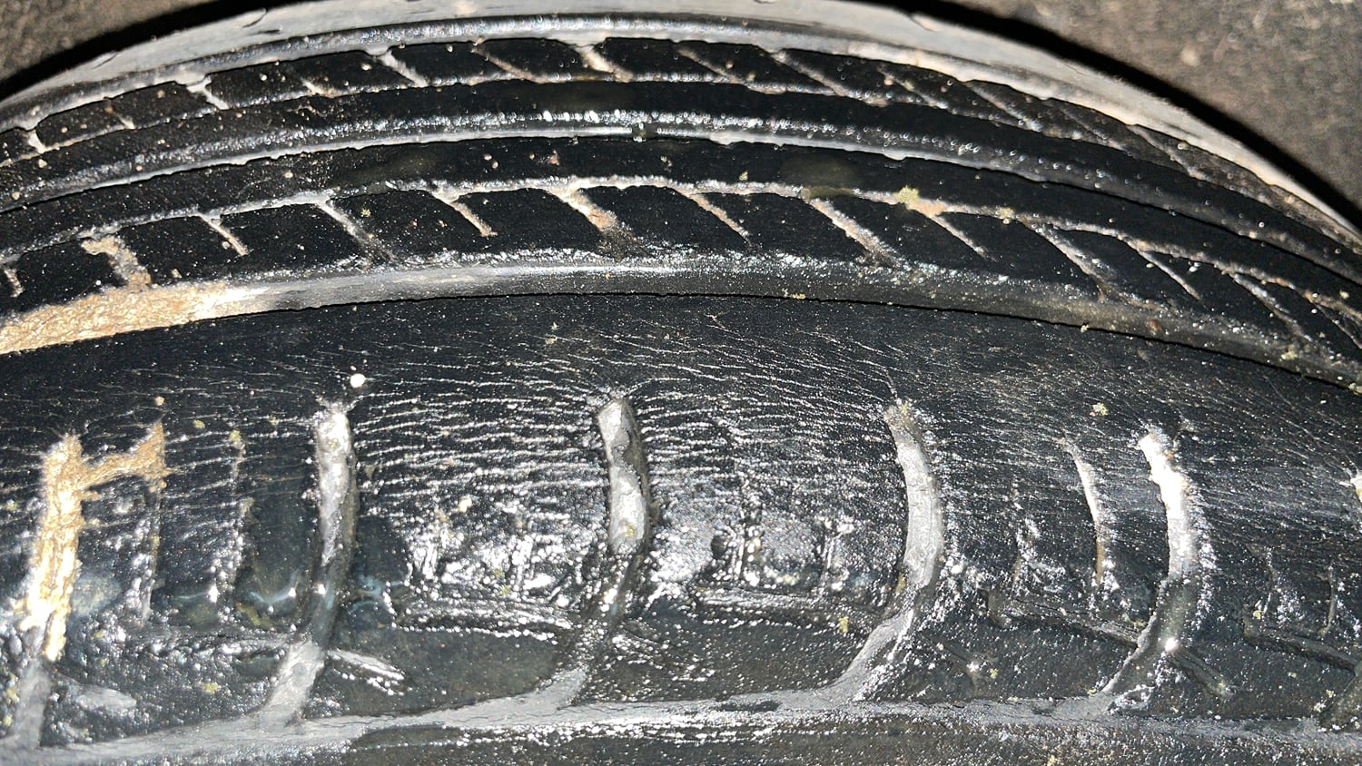 Used 2016 Maruti Suzuki Baleno Delta 1.2 Petrol Manual tyres RIGHT REAR TYRE TREAD VIEW