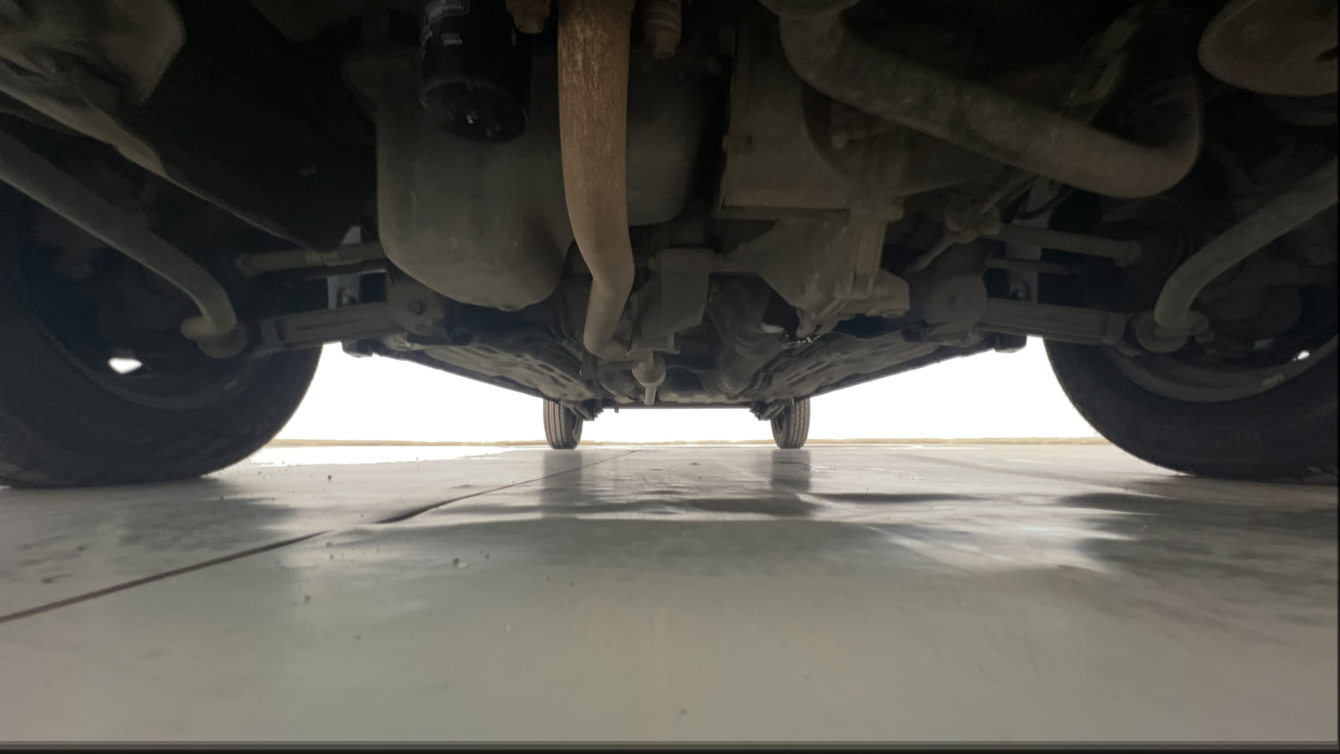 Used 2014 Maruti Suzuki Alto 800 Vxi Petrol Manual extra FRONT LEFT UNDERBODY VIEW
