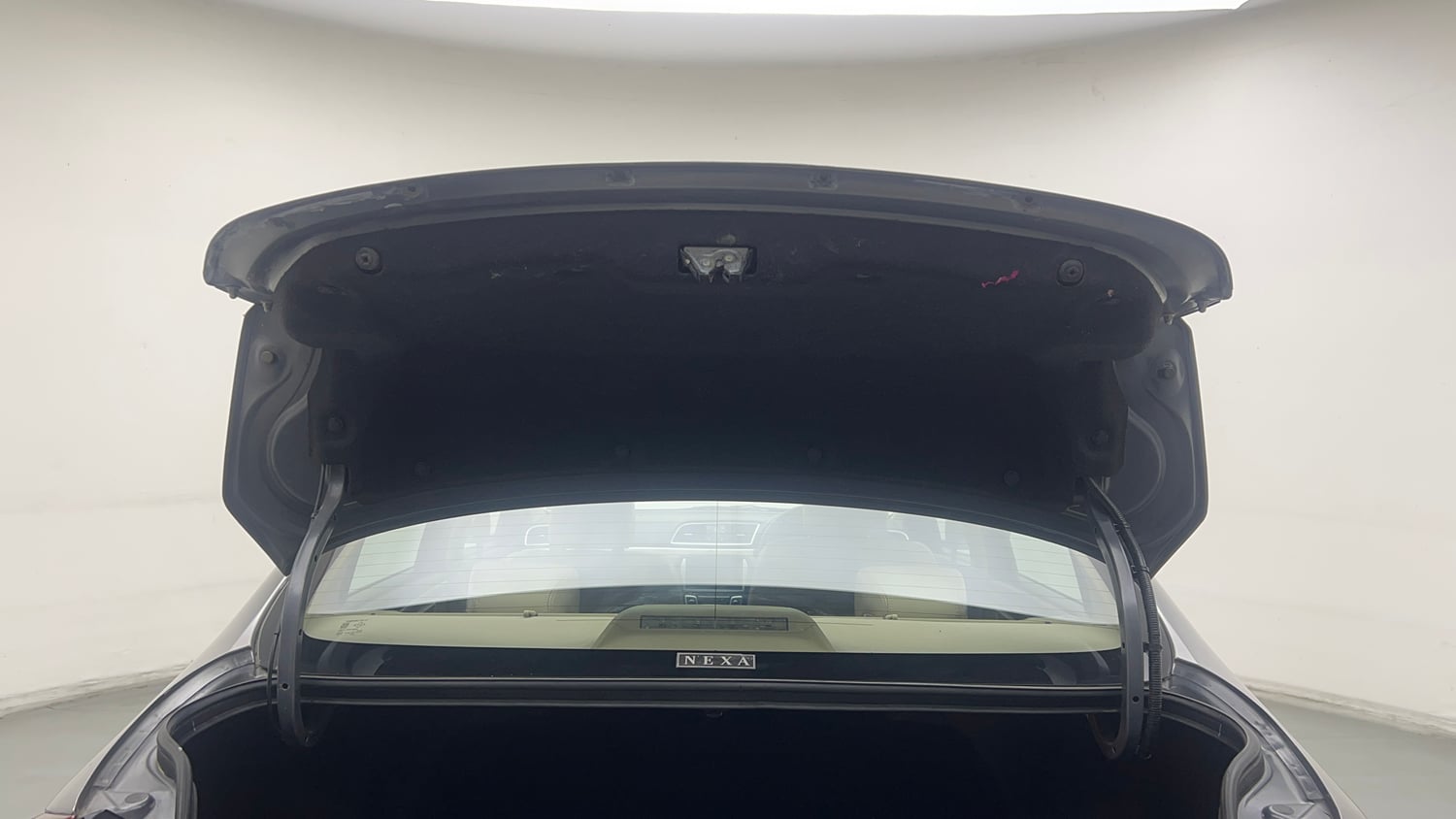 Used 2021 Maruti Suzuki Ciaz Alpha 1.5 AT Petrol Automatic interior DICKY DOOR OPEN VIEW