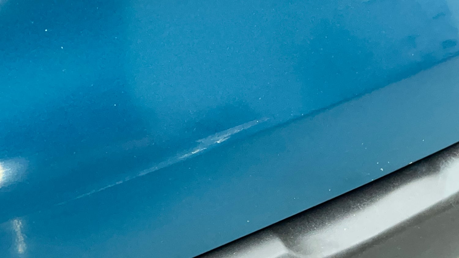 Used 2021 Renault Kwid Neotech RXL Petrol Manual dents MINOR DENT