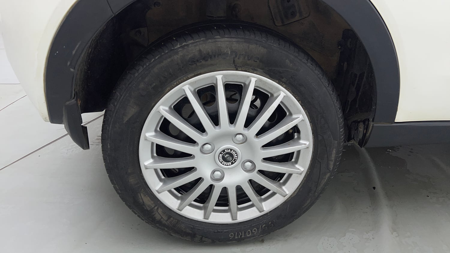Used 2018 Tata Nexon XM Diesel Diesel Manual tyres RIGHT REAR TYRE RIM VIEW