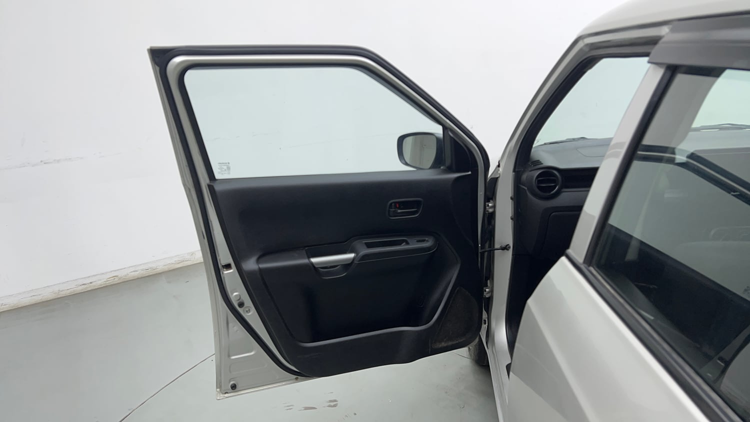 Used 2023 Maruti Suzuki Ignis Sigma 1.2 MT Petrol Manual interior LEFT FRONT DOOR OPEN VIEW