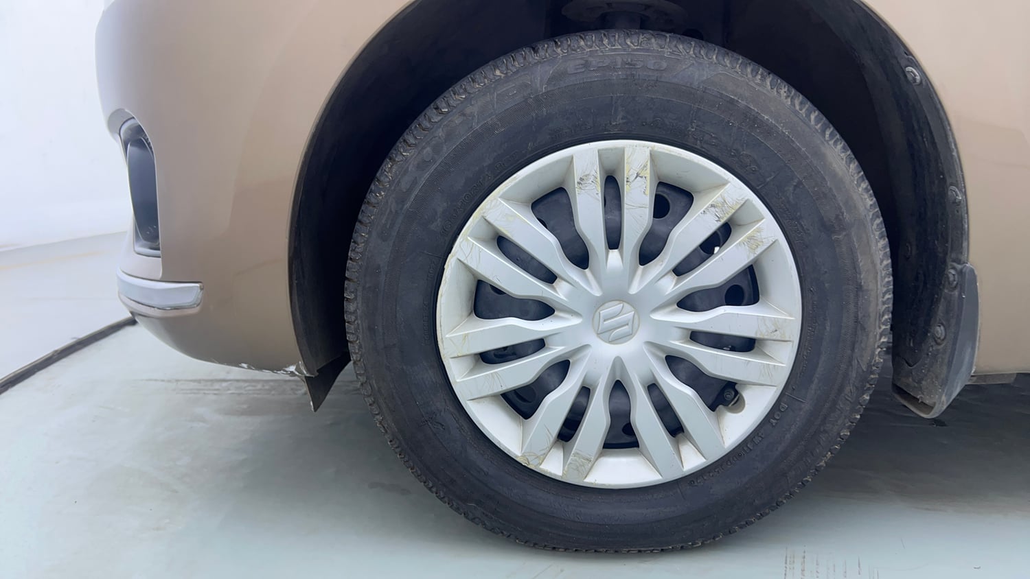 Used 2018 Maruti Suzuki Dzire VXi Petrol Manual tyres LEFT FRONT TYRE RIM VIEW