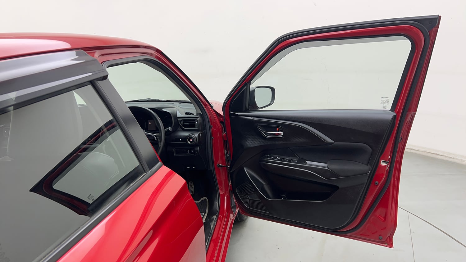 Used 2024 Maruti Suzuki Swift VXi (O) AMT Petrol Automatic interior RIGHT FRONT DOOR OPEN VIEW