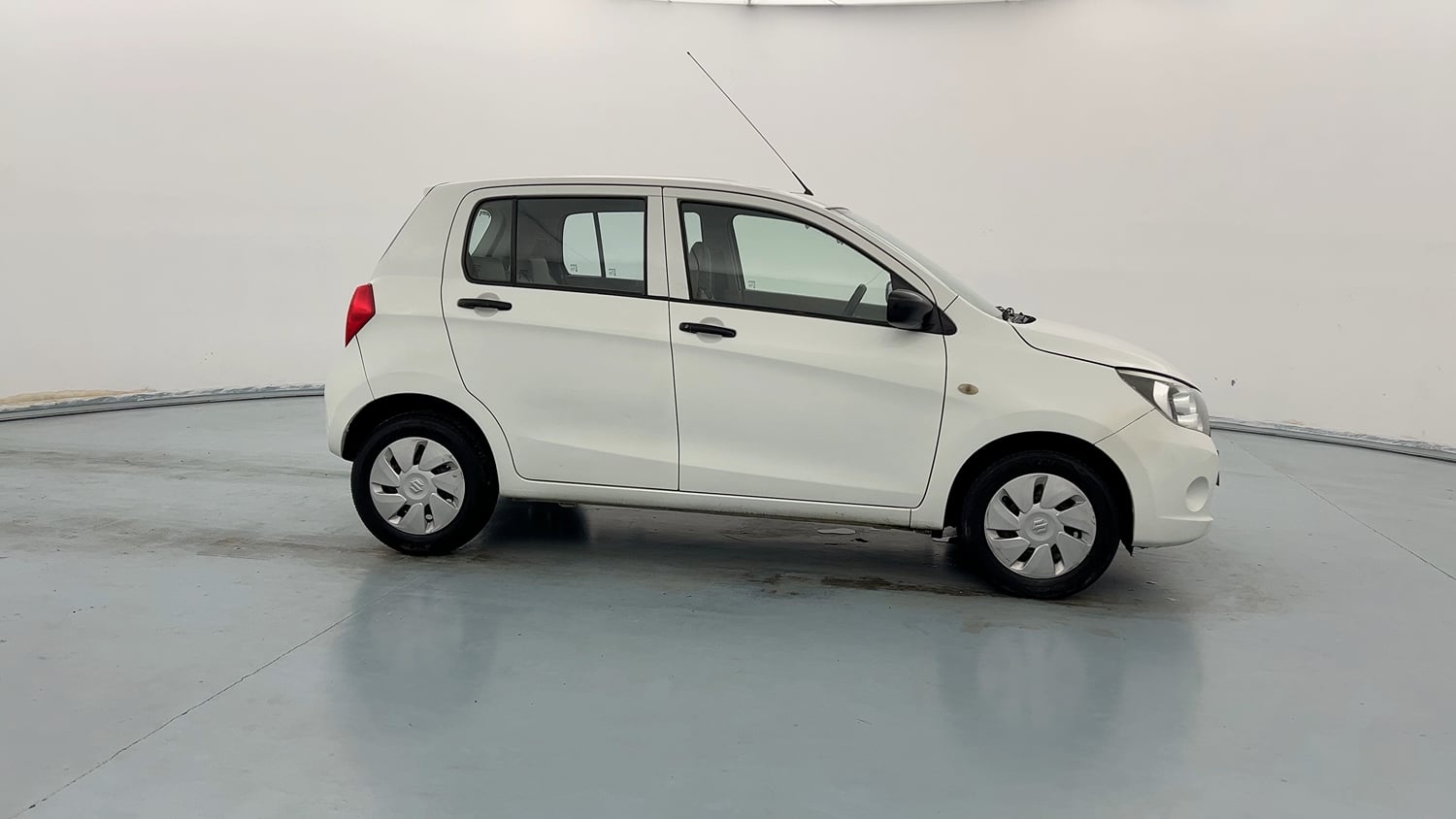 Used 2017 Maruti Suzuki Celerio VXi AMT Petrol Automatic exterior RIGHT SIDE VIEW