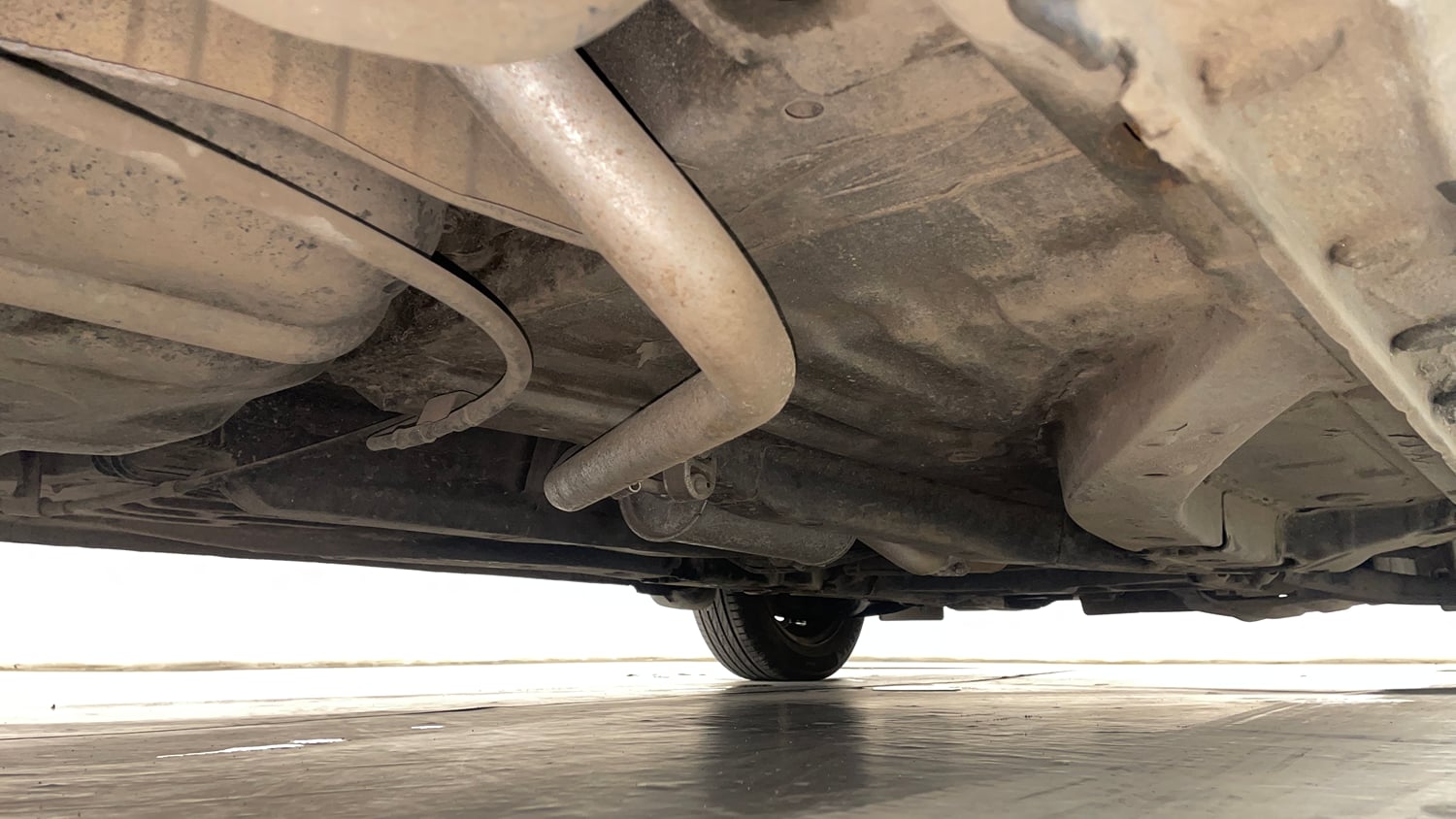 Used 2014 Honda Amaze 1.2 VX i-VTEC Petrol Manual extra REAR RIGHT UNDERBODY VIEW
