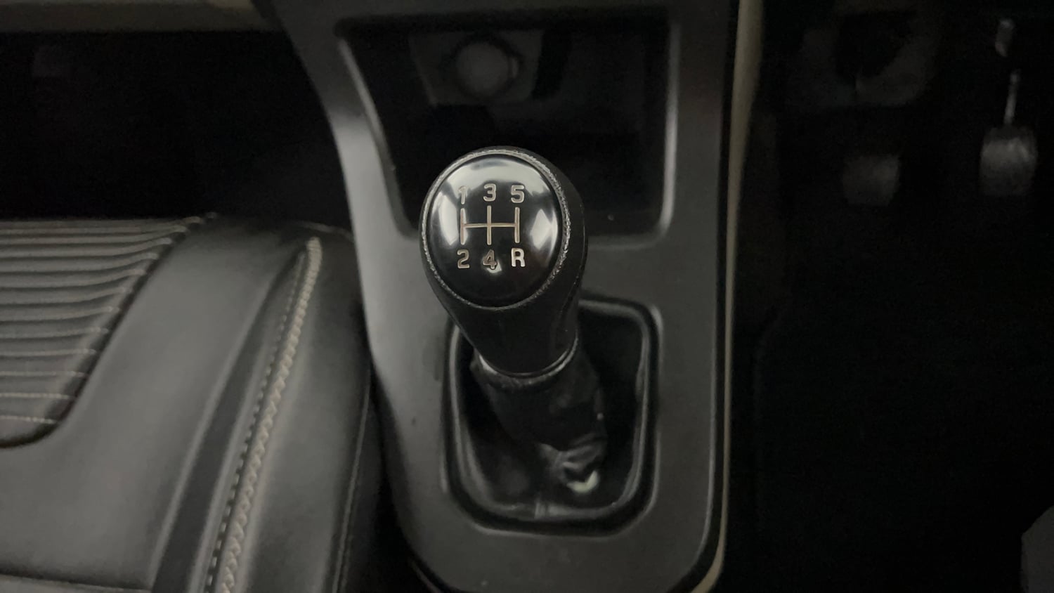Used 2022 Maruti Suzuki Wagon R VXI 1.0 Petrol Manual interior GEAR  KNOB VIEW