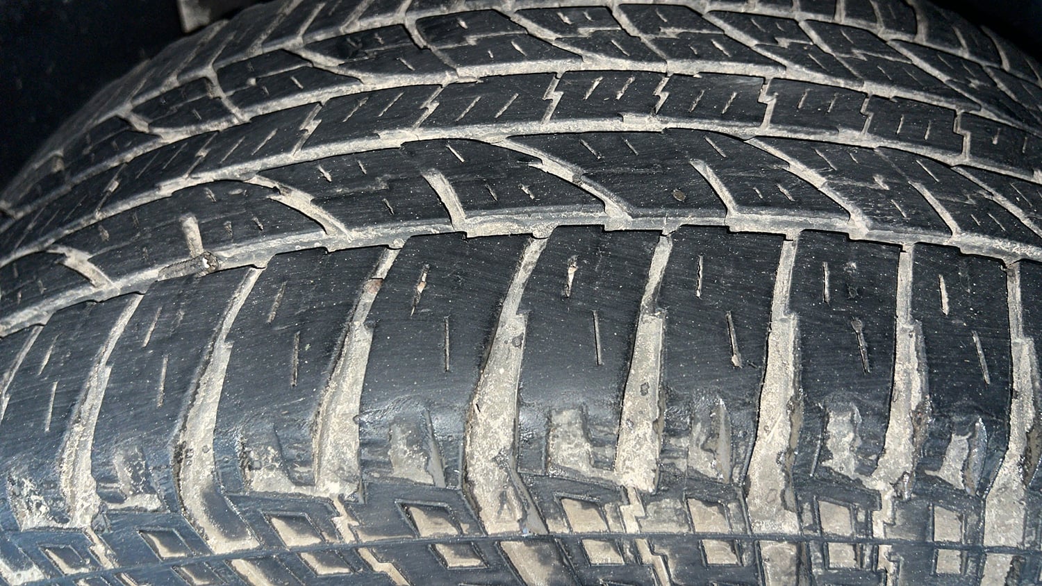 Used 2021 Tata Harrier XZ Diesel Manual tyres LEFT REAR TYRE TREAD VIEW