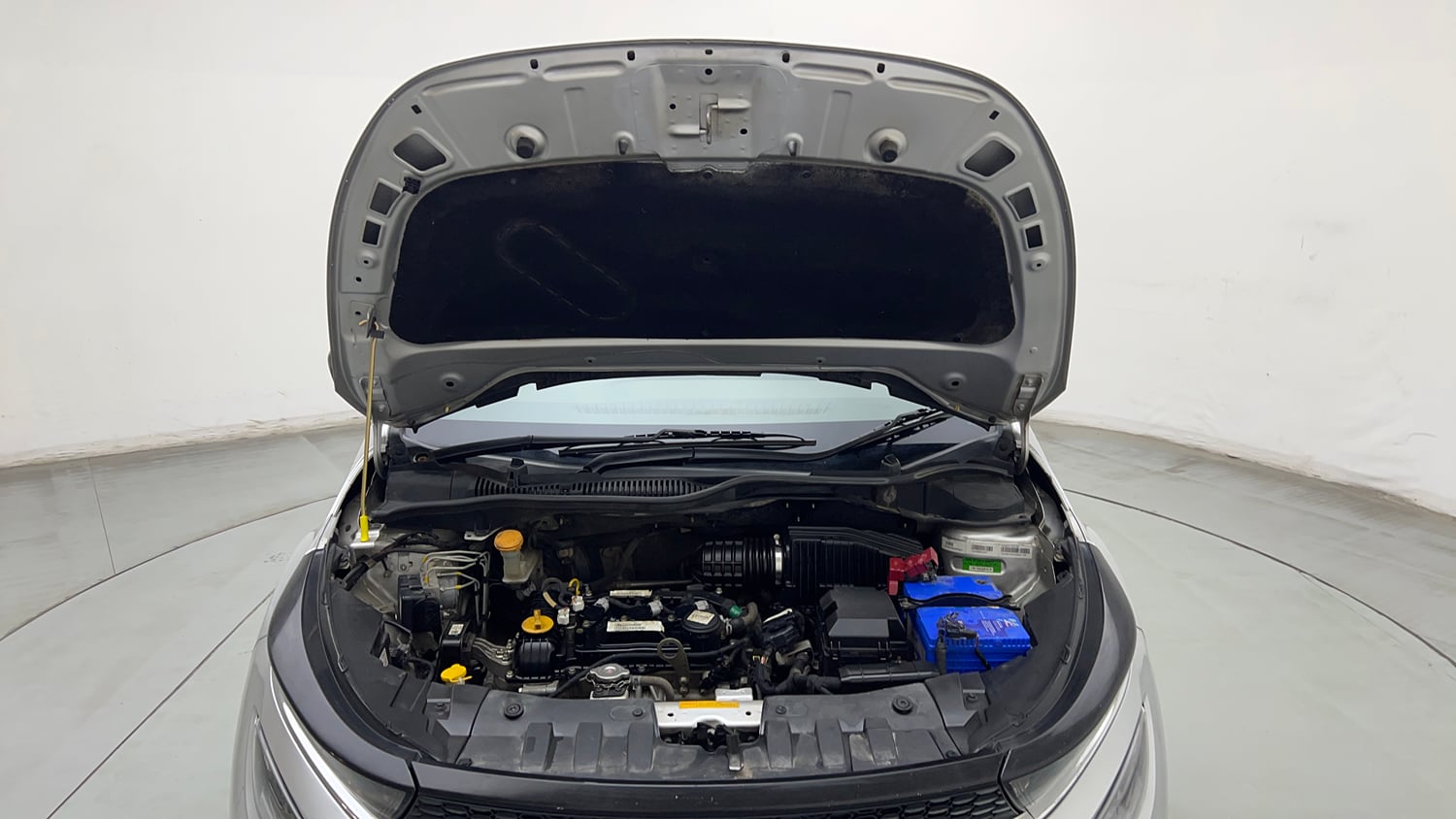 Used 2021 Tata Altroz XT Petrol Petrol Manual engine ENGINE & BONNET OPEN FRONT VIEW