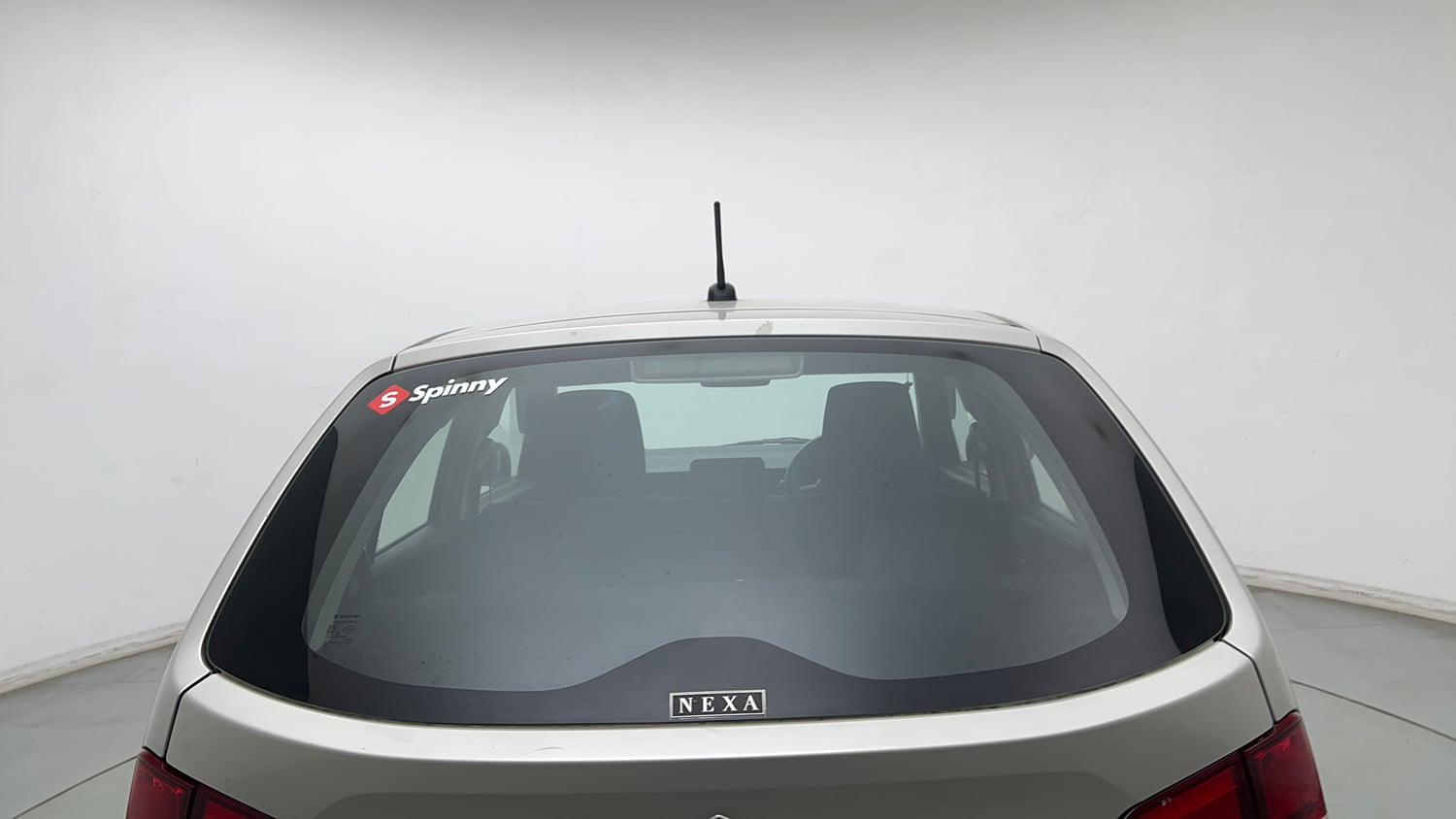Used 2023 Maruti Suzuki Ignis Sigma 1.2 MT Petrol Manual exterior BACK WINDSHIELD VIEW