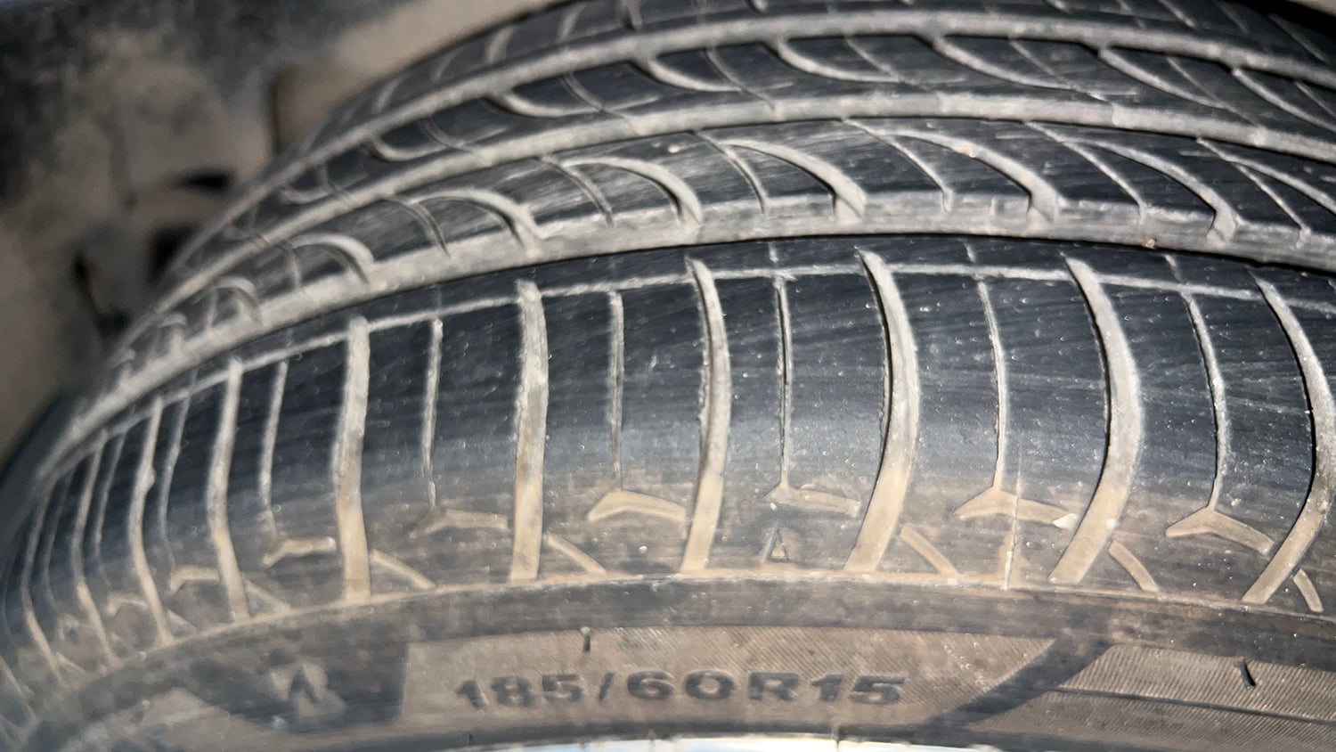 Used 2021 Volkswagen Vento Highline 1.0L TSI Automatic Petrol Automatic tyres LEFT REAR TYRE TREAD VIEW
