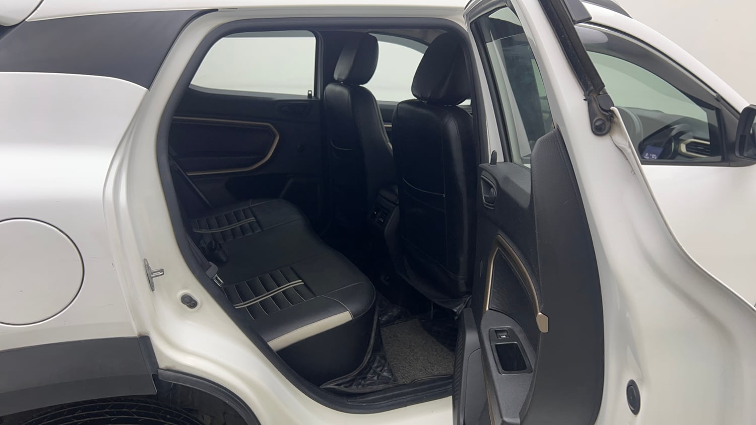 Used 2022 Renault Kiger RXT MT Petrol Manual interior RIGHT SIDE REAR DOOR CABIN VIEW
