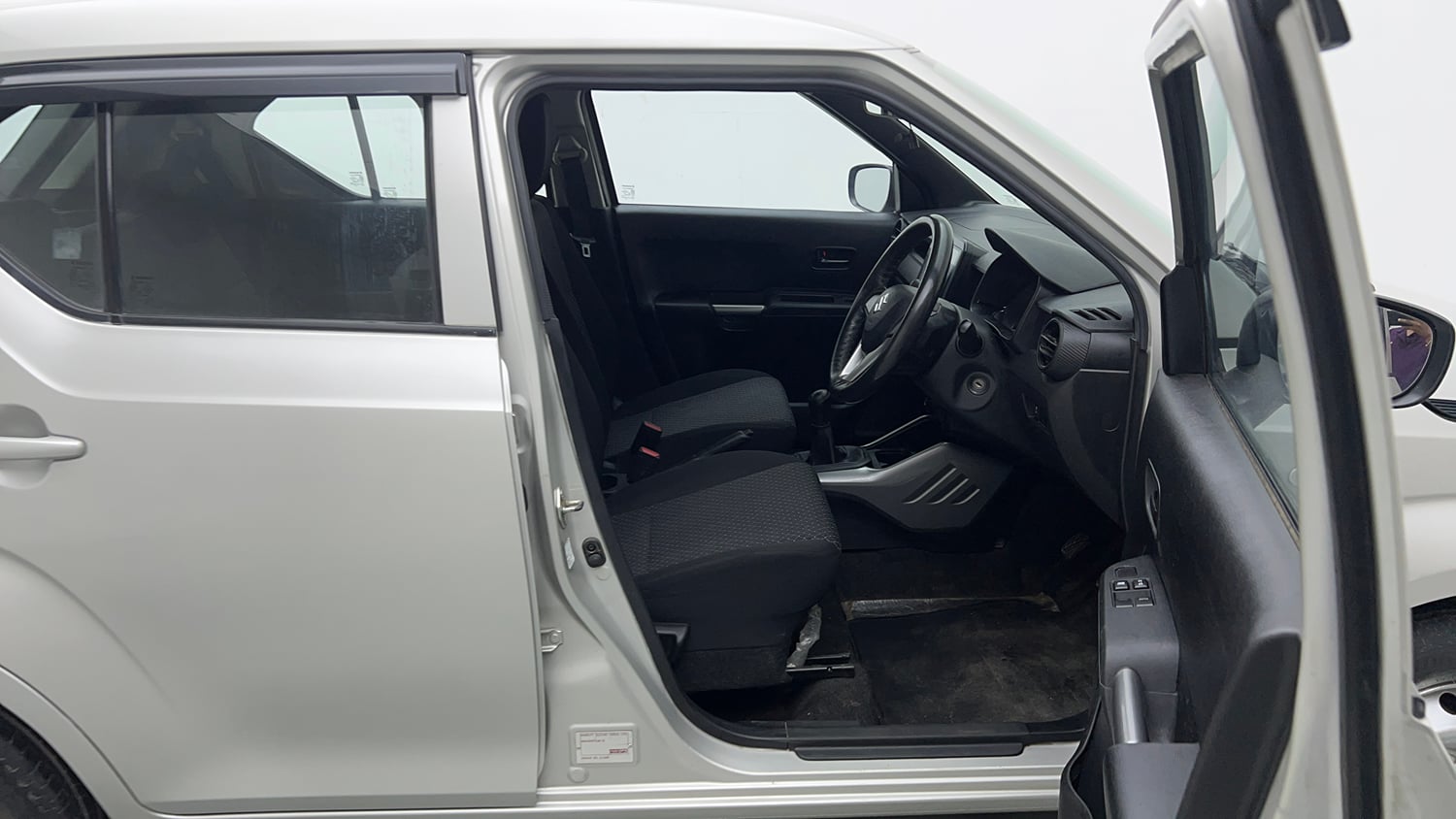 Used 2023 Maruti Suzuki Ignis Sigma 1.2 MT Petrol Manual interior RIGHT SIDE FRONT DOOR CABIN VIEW