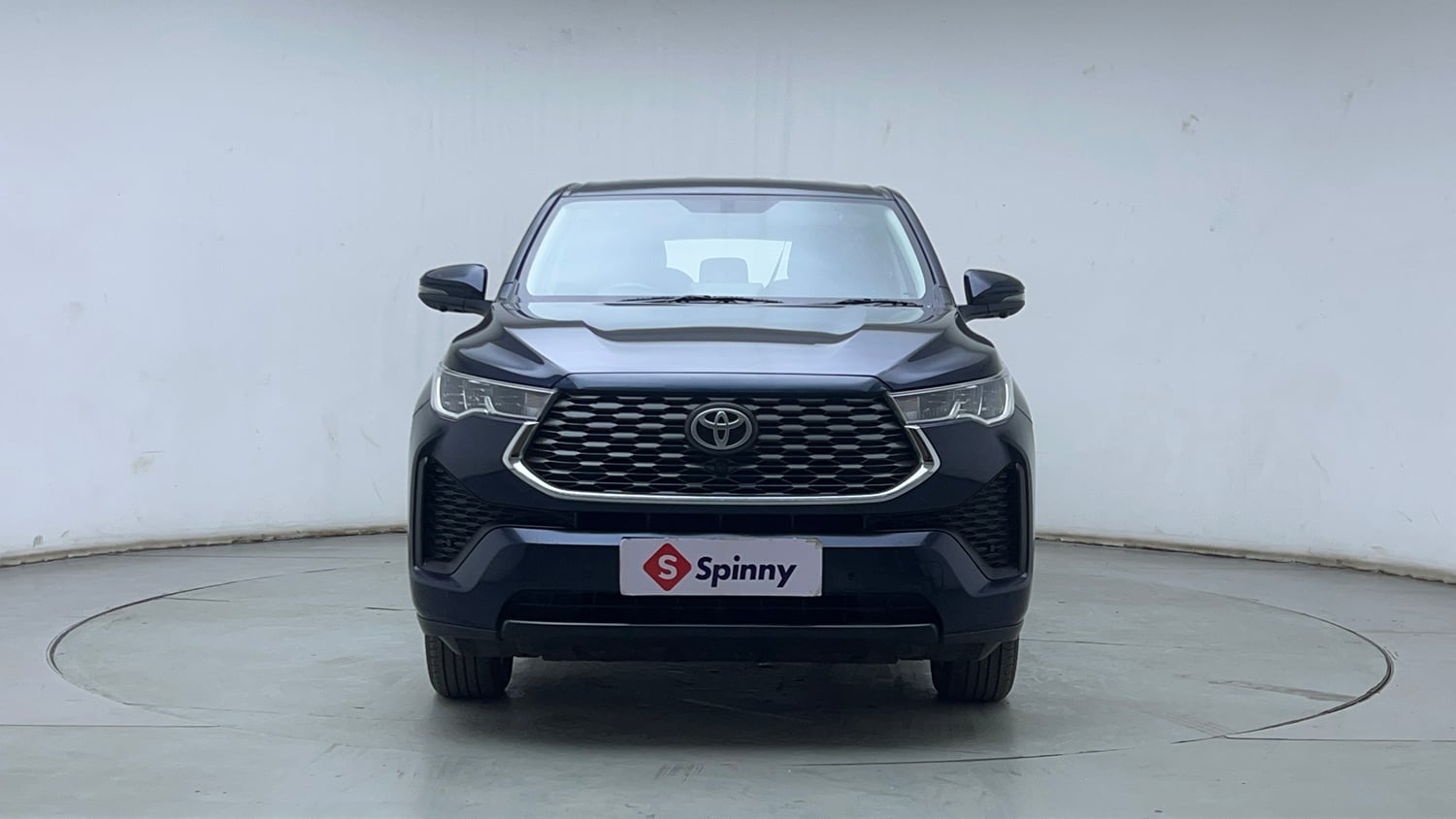 Used 2023 Toyota Innova Hycross VX Hybrid 7 STR Hybrid Automatic exterior FRONT VIEW
