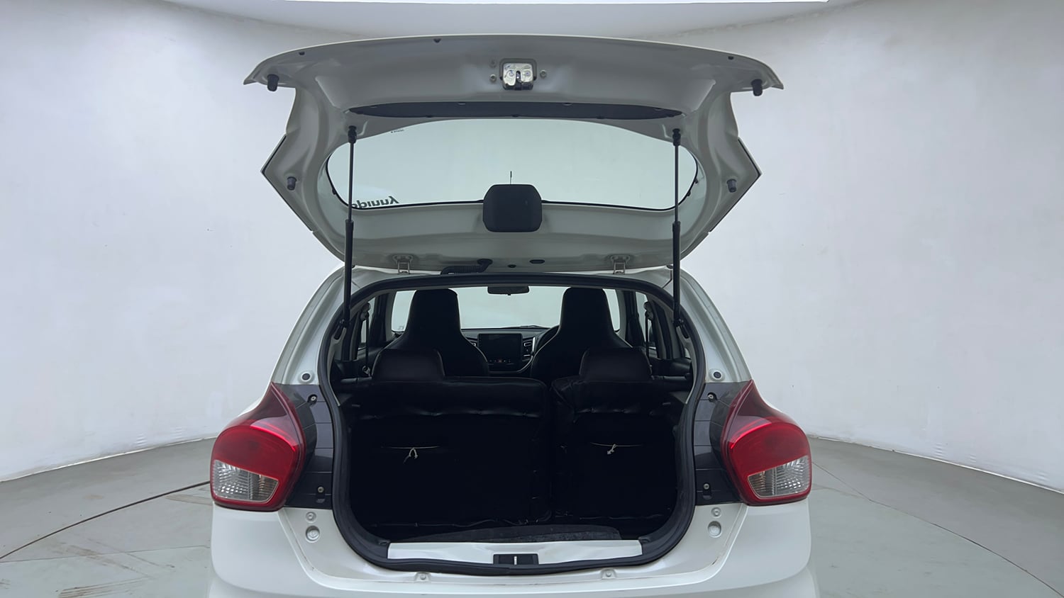 Used 2022 Maruti Suzuki Celerio VXi Petrol Manual interior DICKY DOOR OPEN VIEW