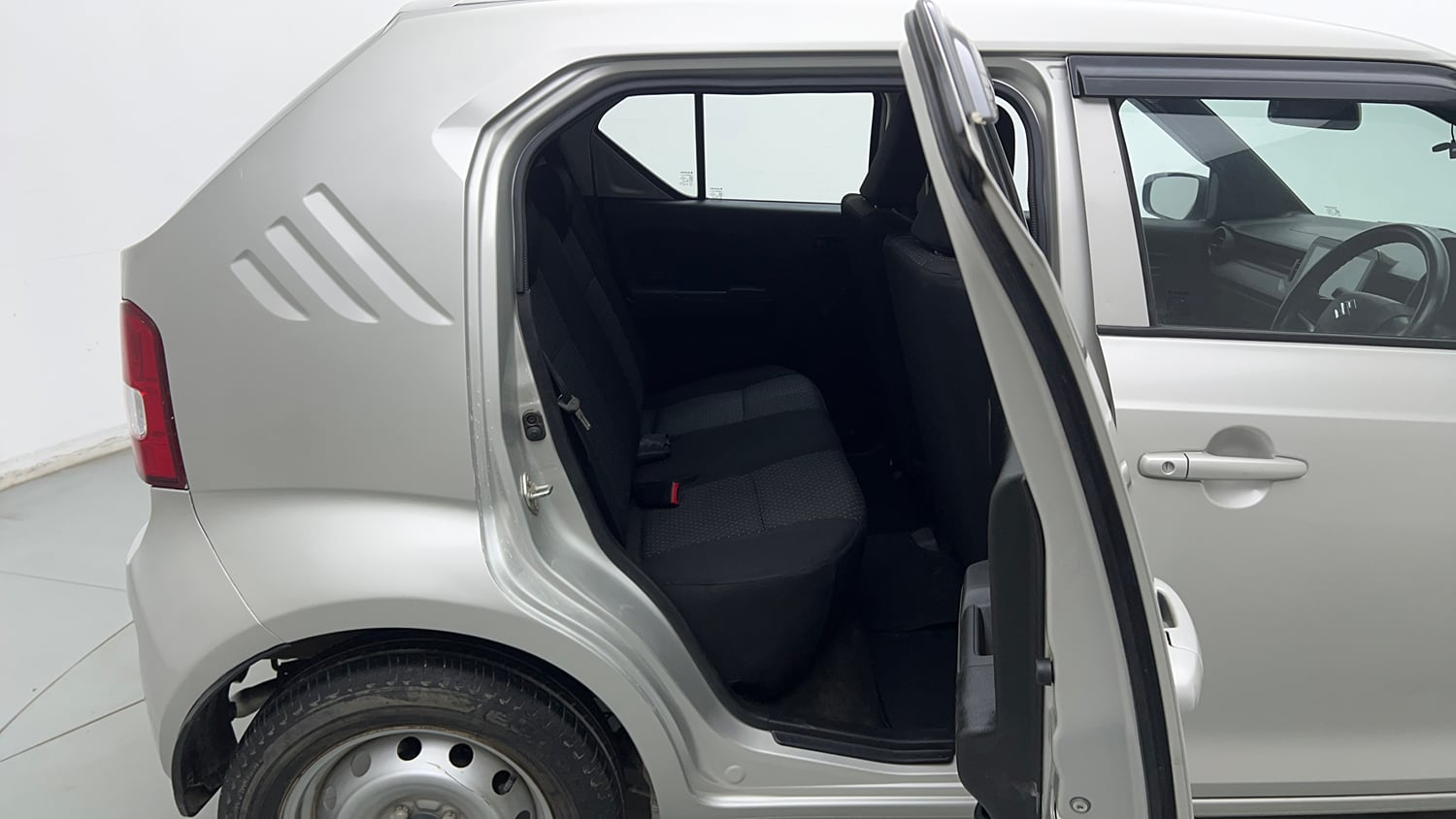 Used 2023 Maruti Suzuki Ignis Sigma 1.2 MT Petrol Manual interior RIGHT SIDE REAR DOOR CABIN VIEW