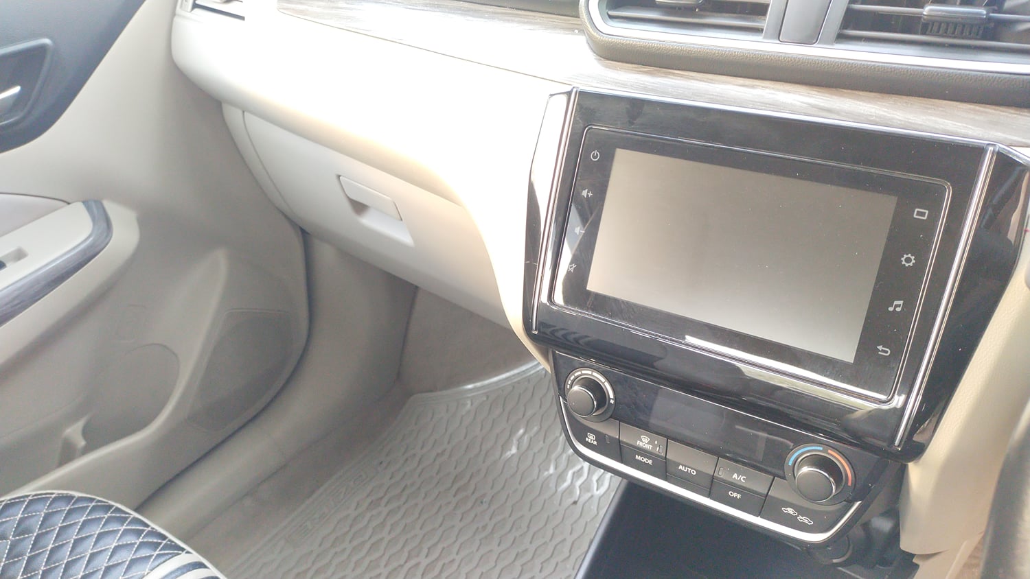 Used 2021 Maruti Suzuki Dzire ZXi Plus Petrol Manual top_features Touch screen infotainment system