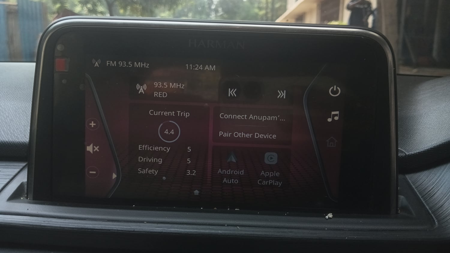 Used 2022 Tata Punch Accomplished MT Petrol Manual top_features Touch screen infotainment system