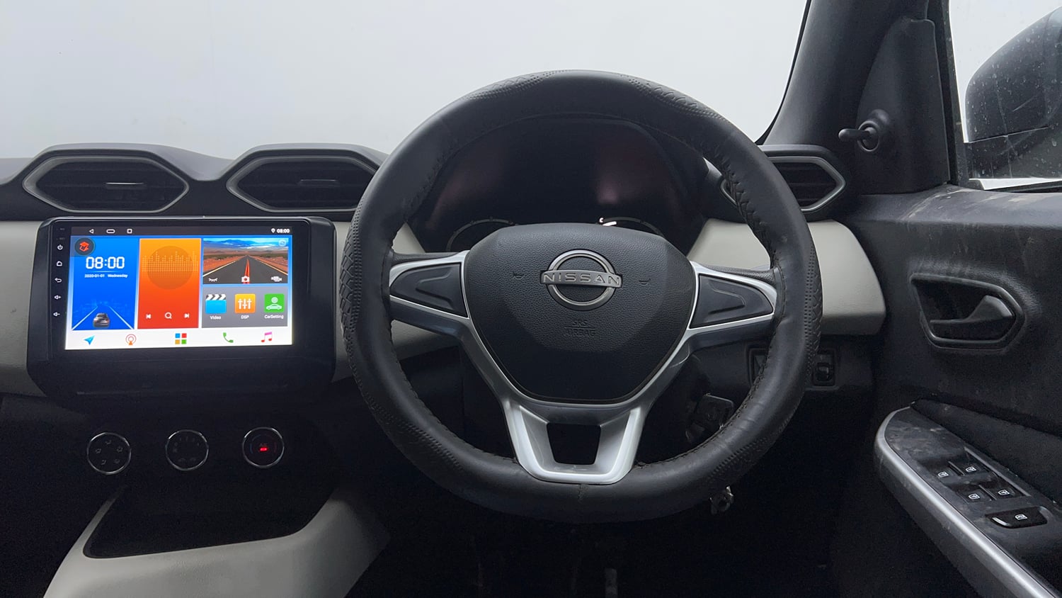 Used 2023 Nissan Magnite XE Petrol Manual interior STEERING VIEW