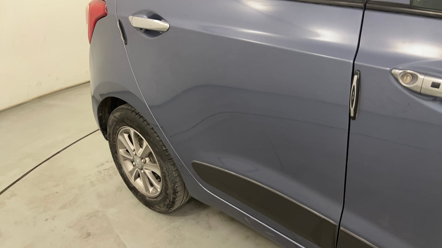 Used 2016 Hyundai Grand i10 Asta 1.2 Kappa VTVT (O) Petrol Manual dents MINOR SCRATCH