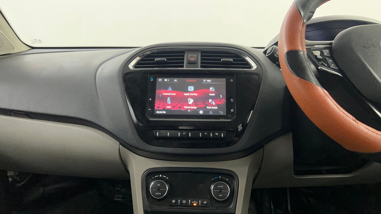 Used 2019 Tata Tiago Revotron XZ Plus Dual Tone Petrol Manual interior MUSIC SYSTEM & AC CONTROL VIEW