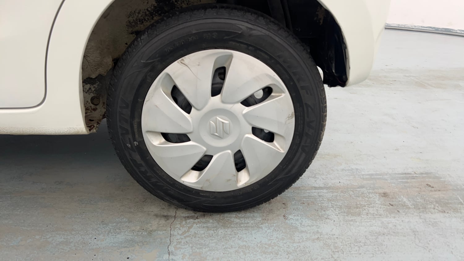 Used 2017 Maruti Suzuki Celerio VXi AMT Petrol Automatic tyres LEFT REAR TYRE RIM VIEW