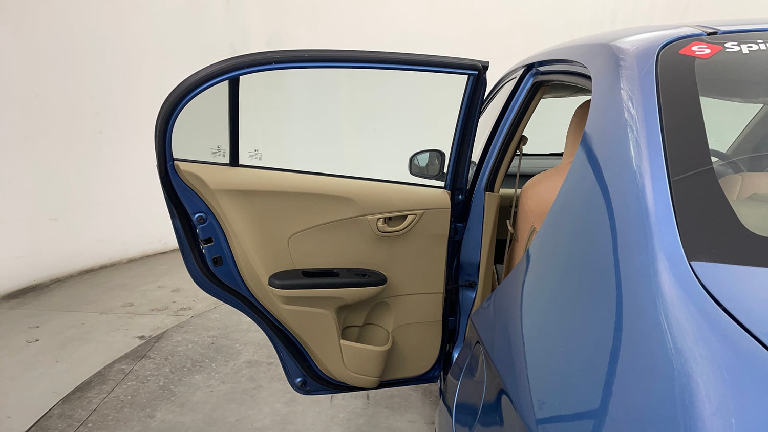 Used 2014 Honda Amaze 1.2 VX i-VTEC Petrol Manual interior LEFT REAR DOOR OPEN VIEW
