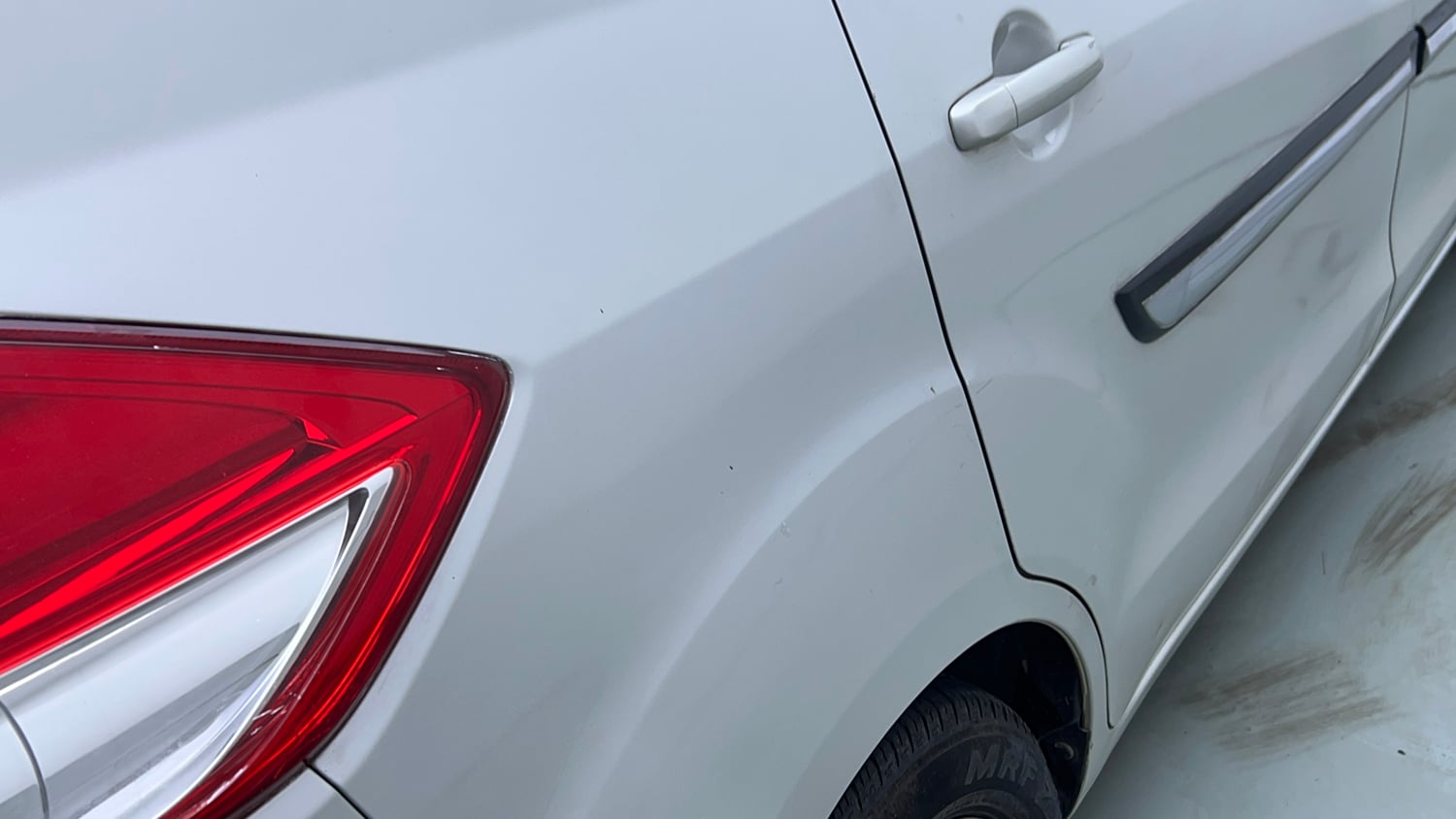 Used 2018 Maruti Suzuki Ertiga VXI CNG (Outside Fitted) Cng Manual dents MINOR SCRATCH