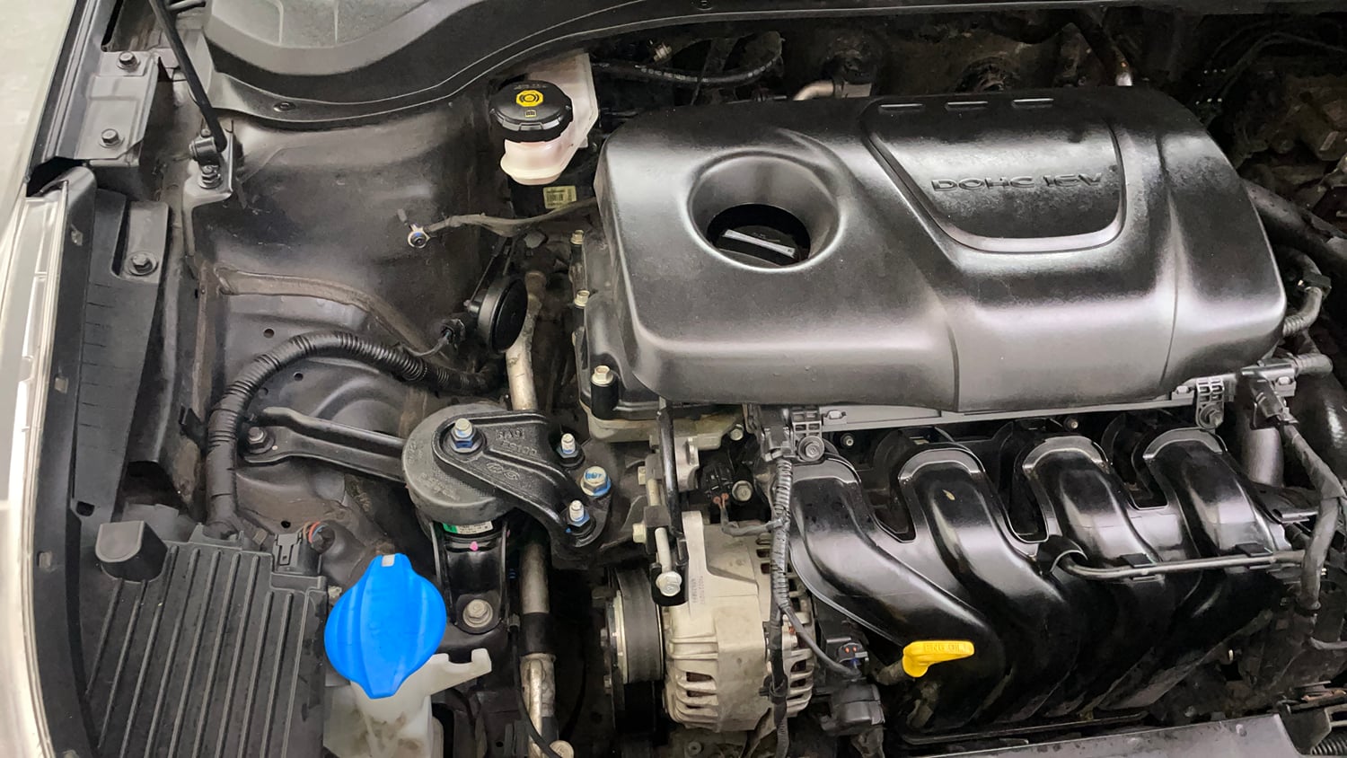 Used 2019 Hyundai Verna SX 1.6 VTVT Petrol Manual engine ENGINE RIGHT SIDE VIEW