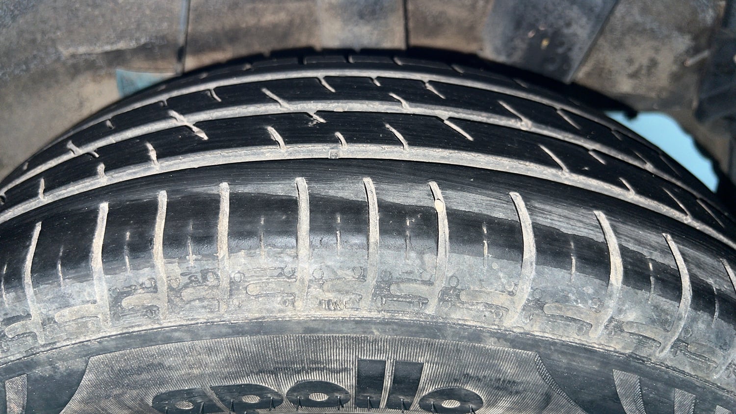 Used 2022 Hyundai Grand i10 Nios Sportz 1.2 Kappa VTVT Petrol Manual tyres LEFT REAR TYRE TREAD VIEW