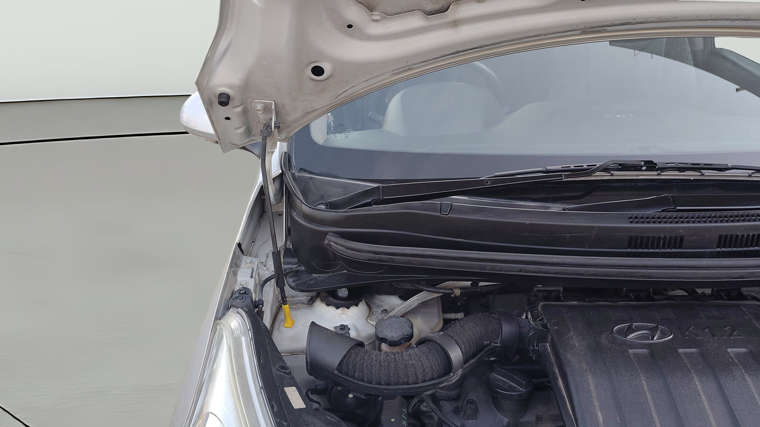 Used 2013 Hyundai Grand i10 Asta 1.2 Kappa VTVT Petrol Manual engine ENGINE RIGHT SIDE HINGE & APRON VIEW