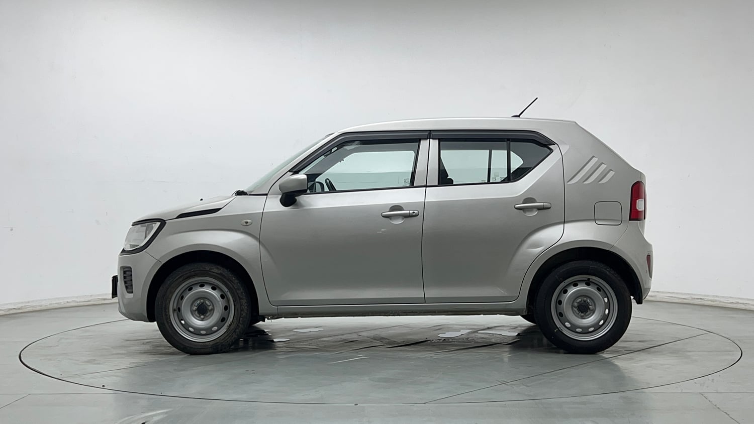 Used 2023 Maruti Suzuki Ignis Sigma 1.2 MT Petrol Manual exterior LEFT SIDE VIEW
