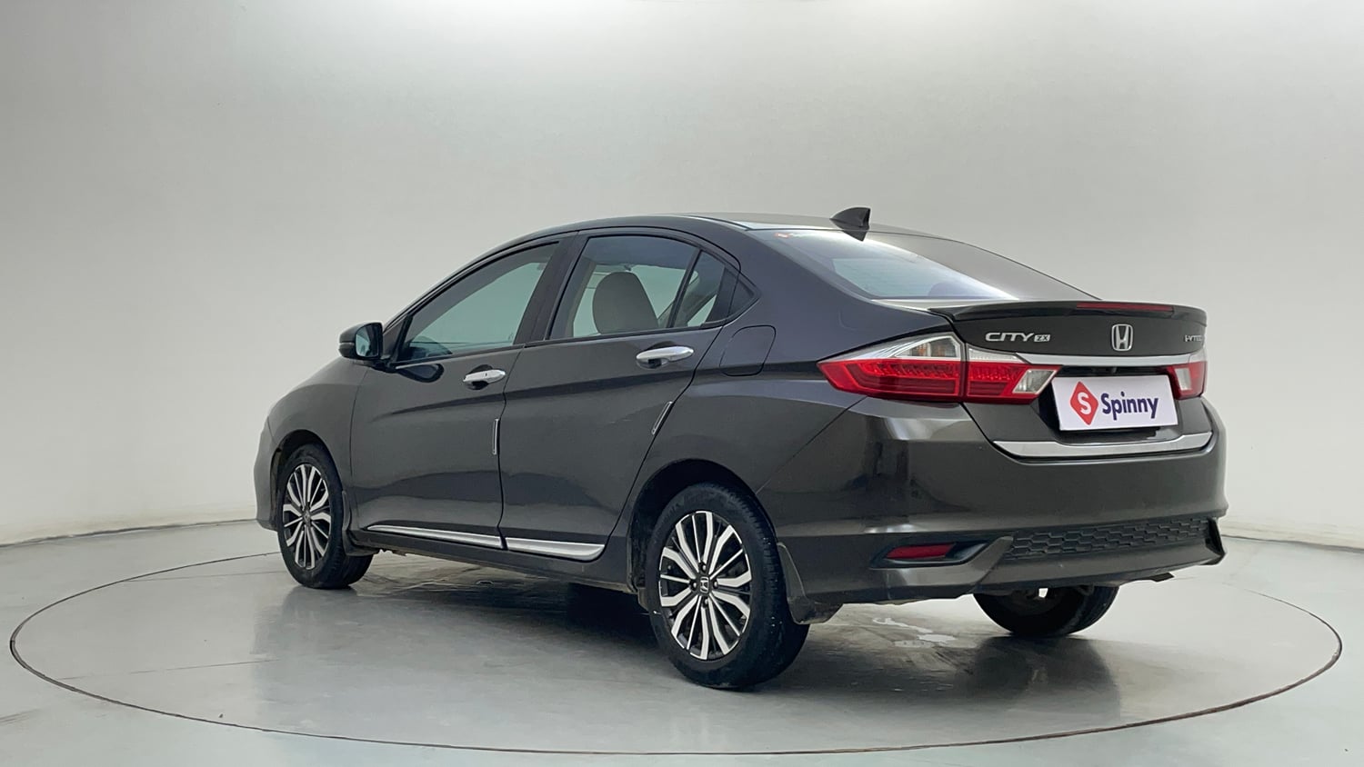 Used 2018 Honda City ZX CVT Petrol Petrol Automatic exterior LEFT REAR CORNER VIEW