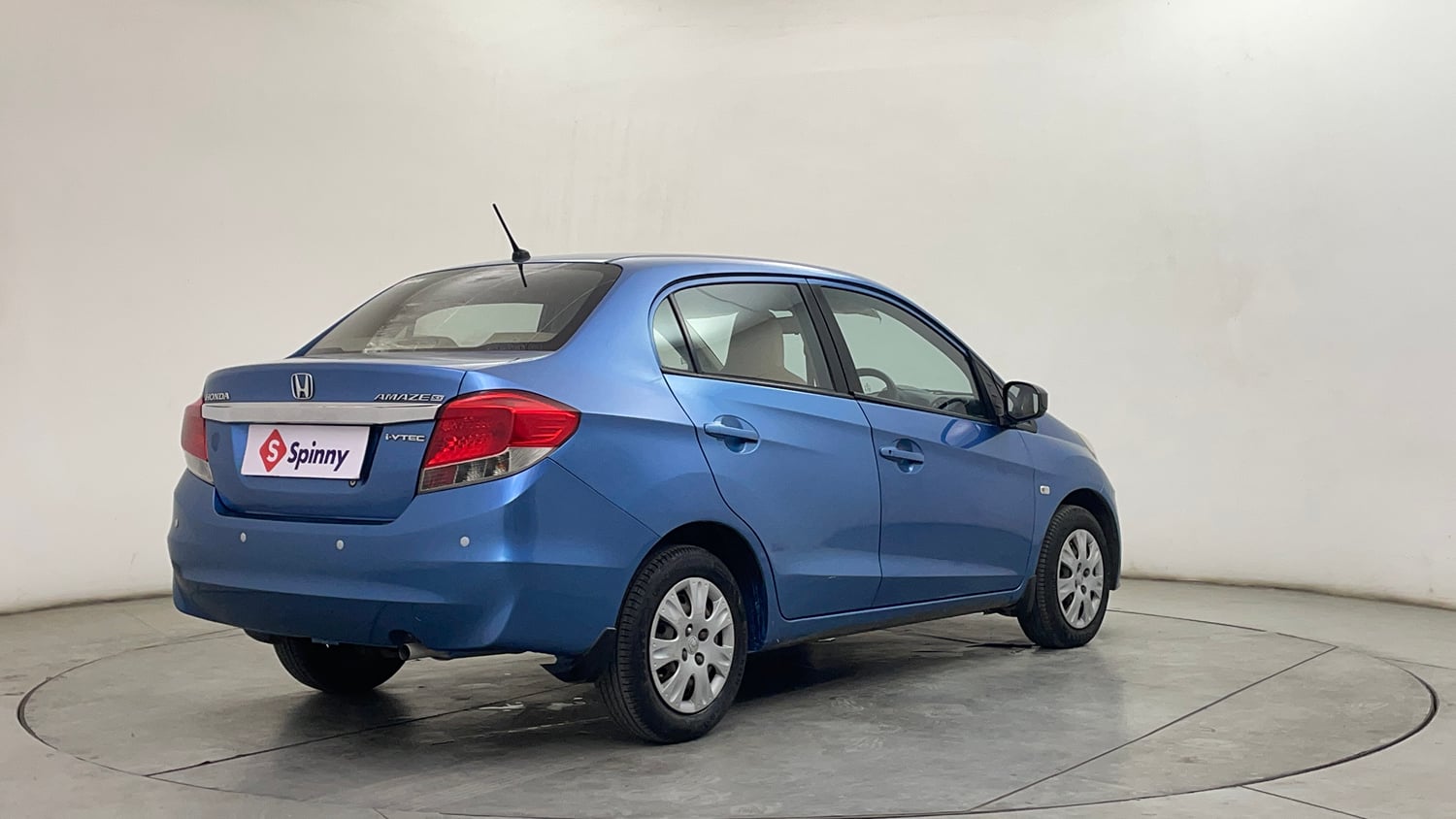 Used 2014 Honda Amaze 1.2 VX i-VTEC Petrol Manual exterior RIGHT REAR CORNER VIEW