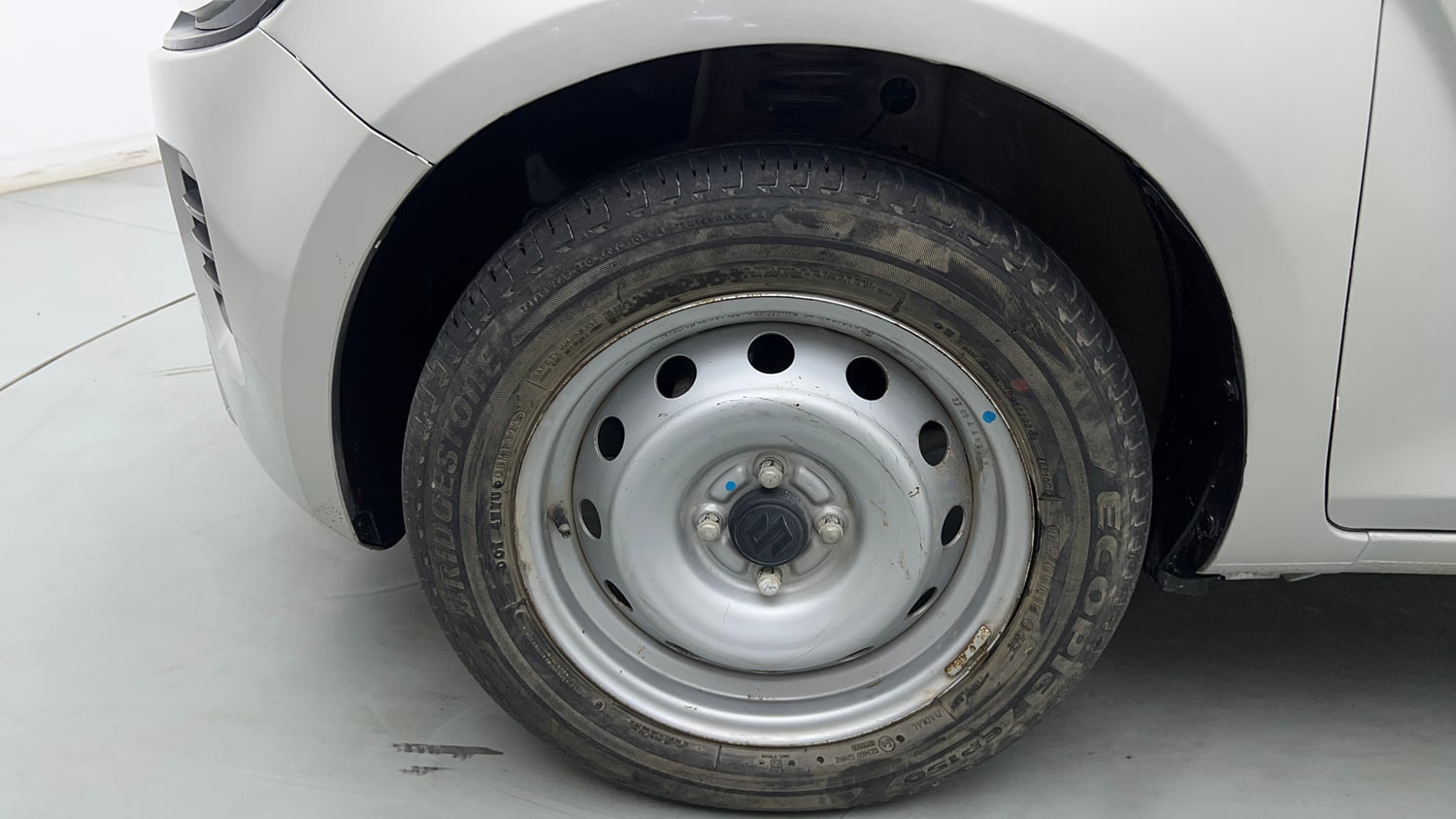 Used 2023 Maruti Suzuki Ignis Sigma 1.2 MT Petrol Manual tyres LEFT FRONT TYRE RIM VIEW