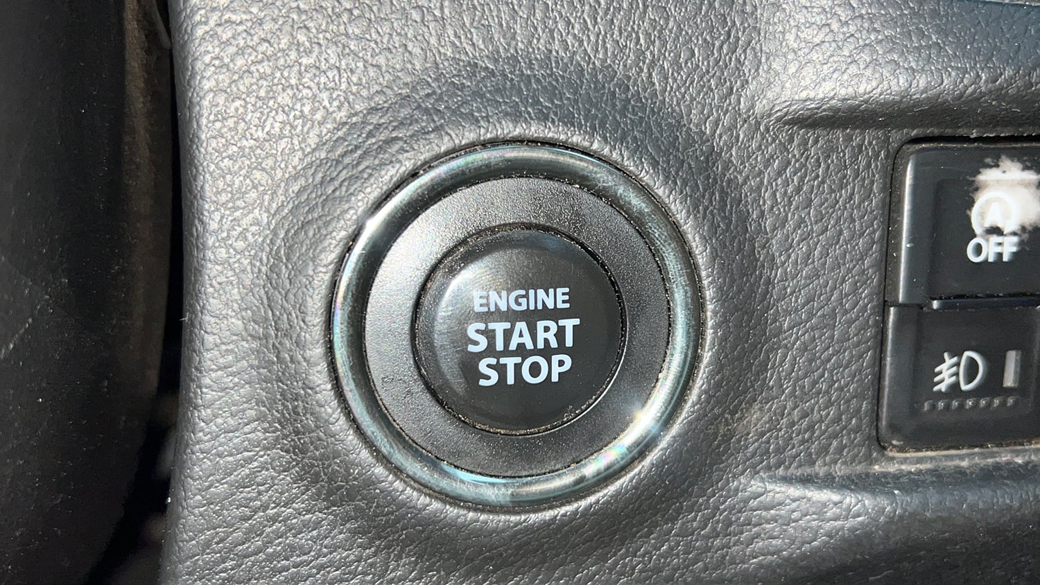 Used 2021 Maruti Suzuki Vitara Brezza ZXi AT SHVS Petrol Automatic top_features Keyless start