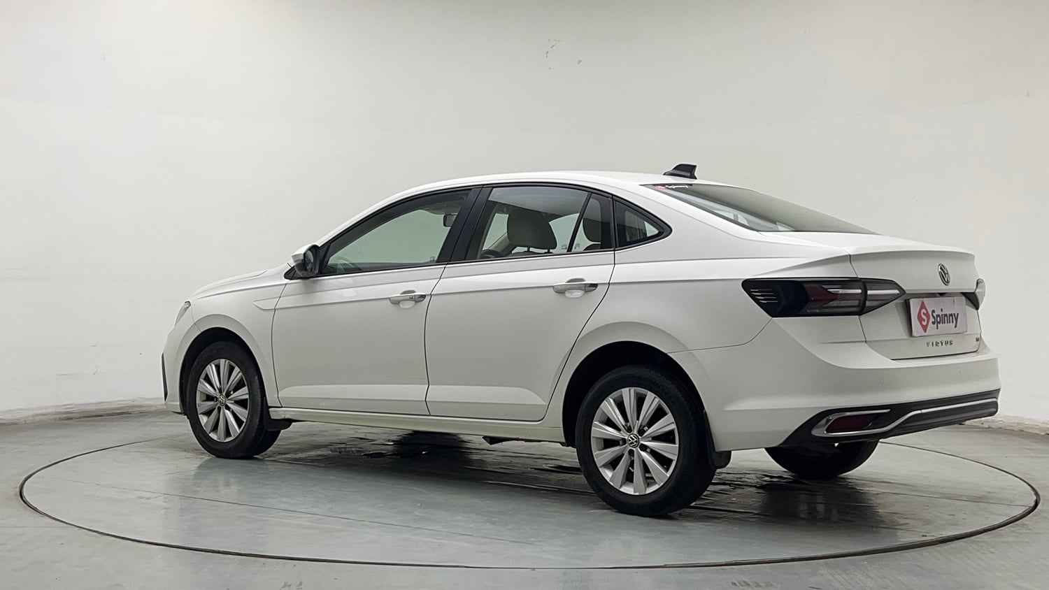 Used 2022 Volkswagen Virtus Highline 1.0 TSI AT Petrol Automatic exterior LEFT REAR CORNER VIEW